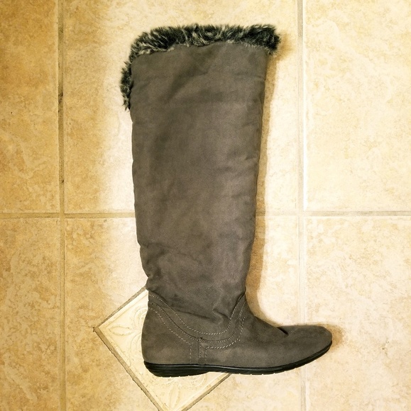 Express Shoes - Knee-high faux fur/suede boots